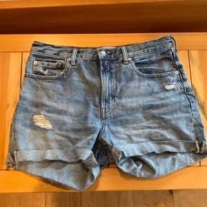 Everlane: The Denim Short